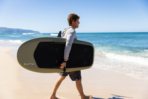 Fliteboard PRO Carbon - Experience hydrofoil excellence with featherlight portability for effortless aquatic adventures.